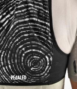 Hydrovest Black