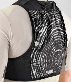 Hydrovest Black