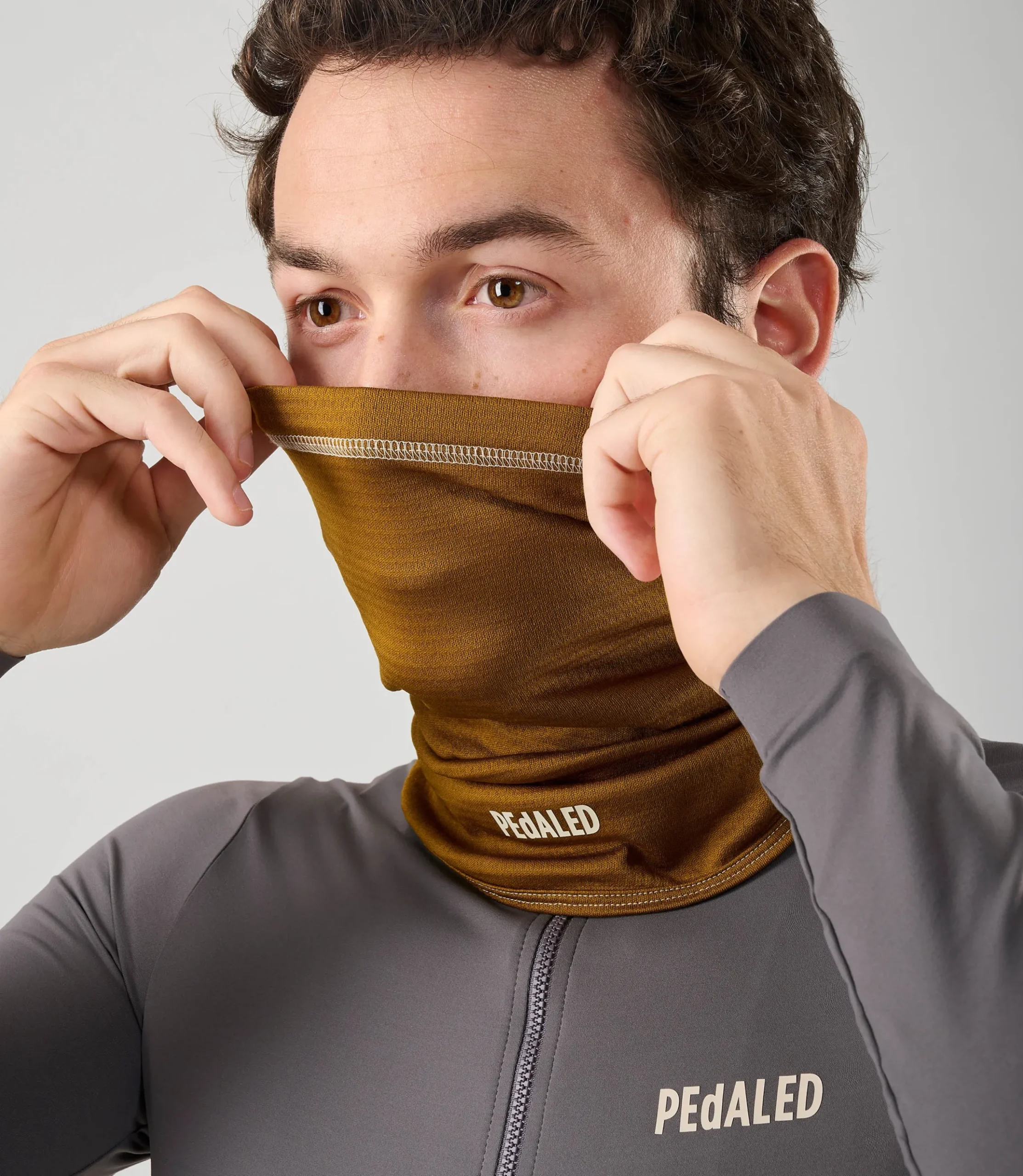 Merino Neck Wamer Mustard