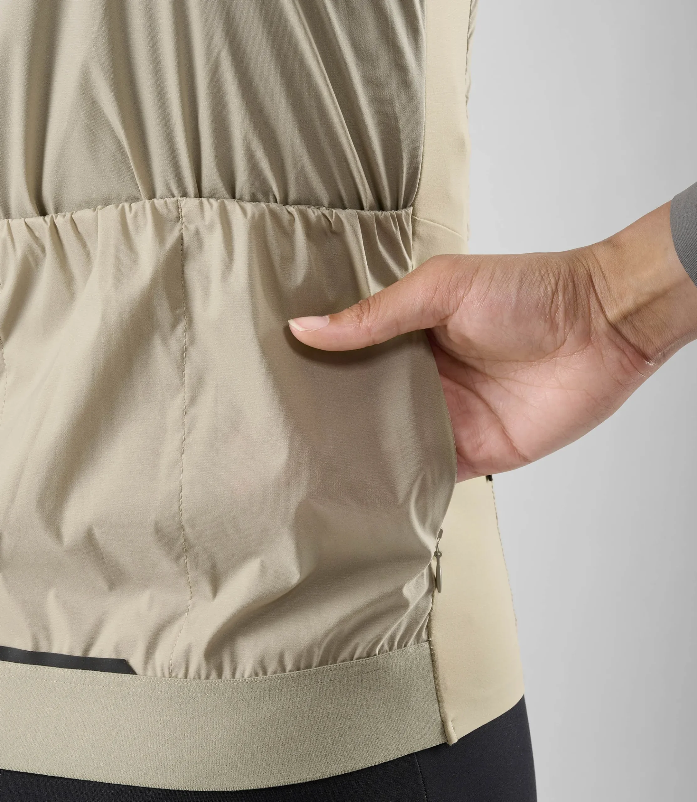 Women's Alpha® Vest Light Grey